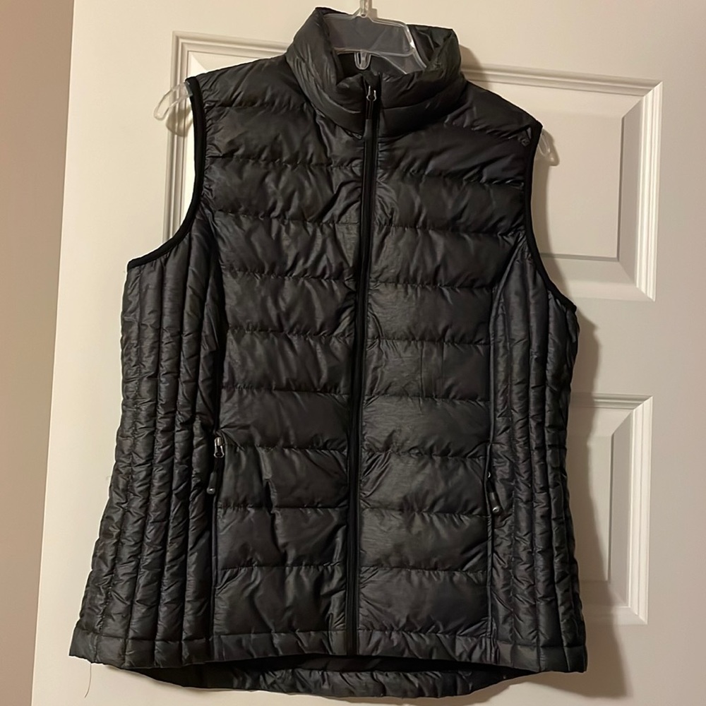 Xposure Dark Gray Packable Puffer Vest Size Large